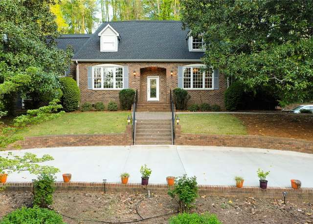 Property at 103 Tamassee Dr, Clemson, SC 29631, 5 beds, 4.5 baths