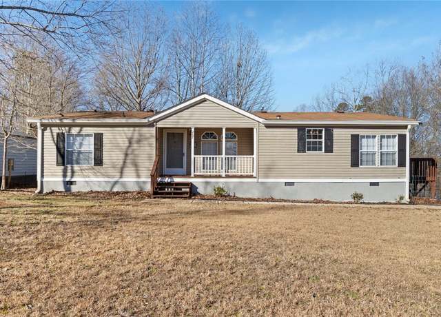 Property at 267 Hemlock Dr, Seneca, SC 29678, 3 beds, 2 baths