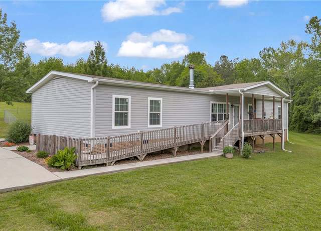 Property at 950 Martin Rd, Starr, SC 29684, 4 beds, 3 baths