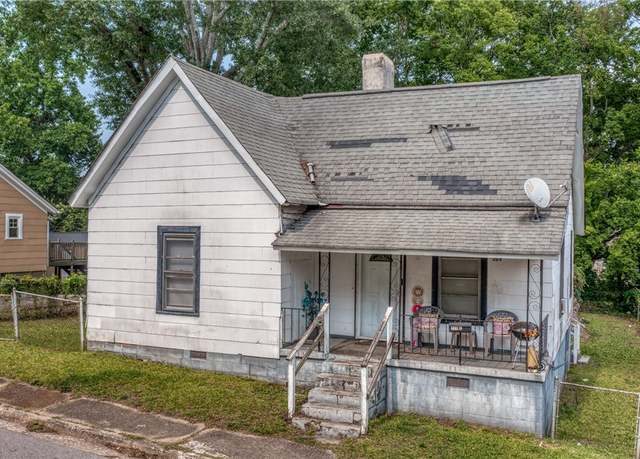 Property at 208 E St, Anderson, SC 29625, 2 beds, 1 bath