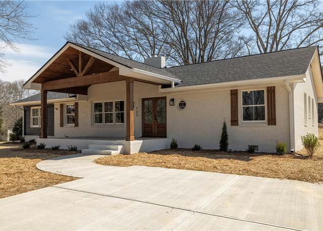 Property at 127 Old Shirley Rd, Central, SC 29630, 3 beds, 2 baths