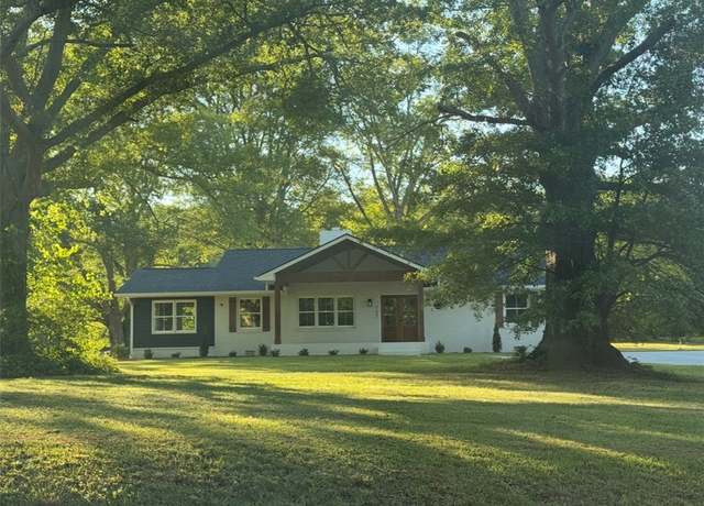 Property at 127 Old Shirley Rd, Central, SC 29630, 3 beds, 2 baths