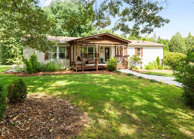 Property at 909 White Cut Rd, Walhalla, SC 29691, 3 beds, 2 baths