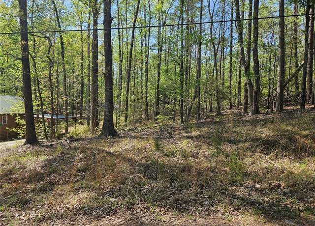 Property at 314 Blue Ridge Ct, Westminster, SC 29693