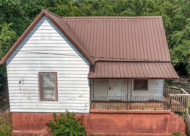 Property at 200 C St, Anderson, SC 29625, 3 beds, 2 baths