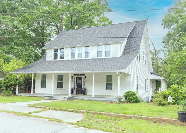 Property at 207 College St, Westminster, SC 29693, 5 beds, 3.5 baths