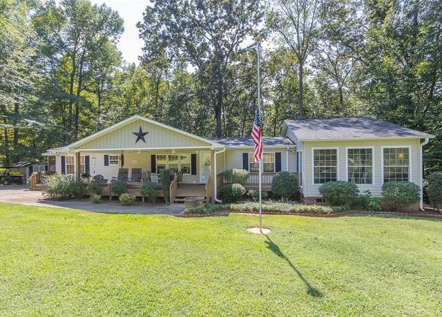 Property at 133 A Cann Rd, Anderson, SC 29625, 3 beds, 2 baths