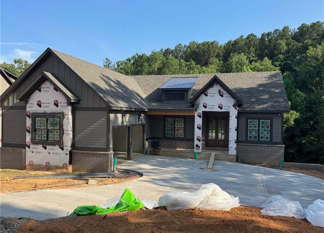 Property at 713 Hemlock Ct, Salem, SC 29676, 4 beds, 3.5 baths