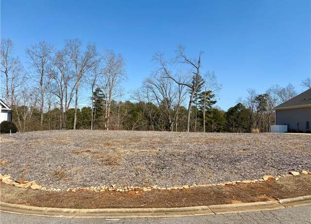 Property at 110 Shelter Cove Dr, Seneca, SC 29672