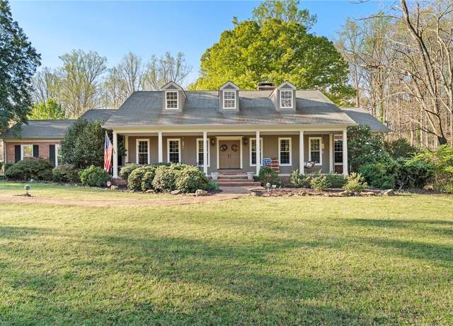 Property at 112 Briar Creek Ln, Anderson, SC 29621, 6 beds, 5.5 baths