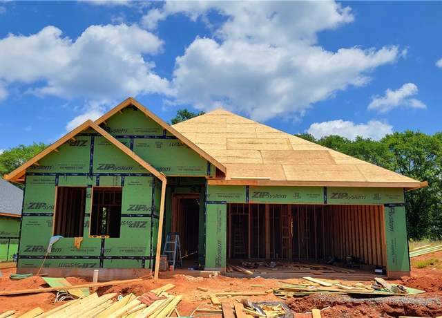 Property at 126 Tiger Lily Dr, Anderson, SC 29621, 3 beds, 2 baths
