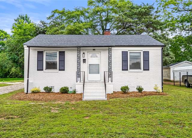 Property at 710 Greenville St, Pendleton, SC 29670, 2 beds, 1 bath