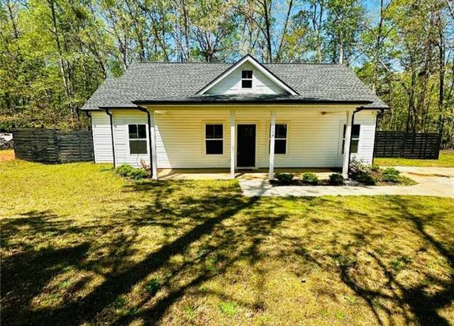 Property at 139 Camelot Dr, Belton, SC 29627, 3 beds, 2.5 baths