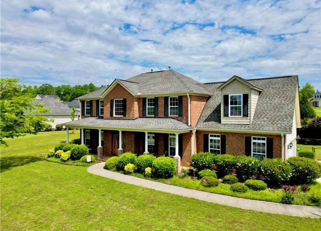 Property at 109 Carnoustie Cir, Anderson, SC 29621, 4 beds, 2.5 baths
