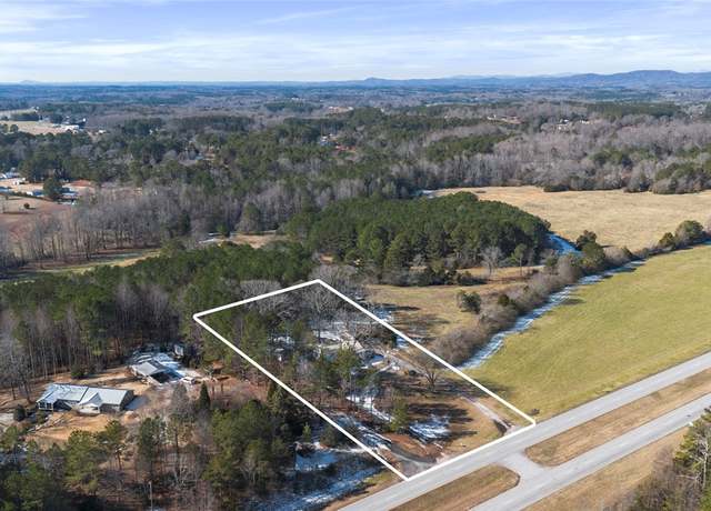 Property at 2541 Blue Ridge Blvd, Walhalla, SC 29691, 3 beds, 1 bath
