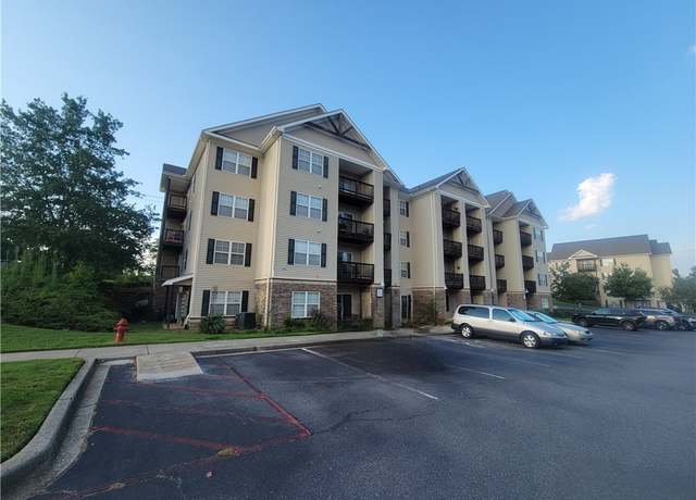 Property at 321 Lookover Dr, Anderson, SC 29621, 3 beds, 2 baths