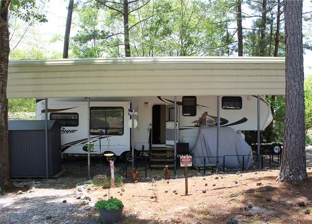 Property at 1114 Loch Ln, Westminster, SC 29693, 1 bed, 1 bath