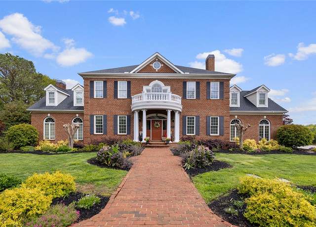 Property at 103 Country Walk Cir, Clemson, SC 29631, 6 beds, 6.5 baths