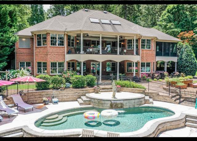 Property at 405 Windcrest Ct, Salem, SC 29676, 4 beds, 4 baths
