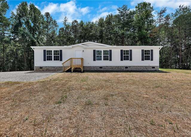 Property at 115 Viewmont Dr, Fair Play, SC 29643, 4 beds, 2 baths