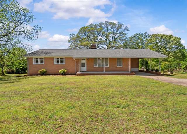 Property at 210 Chiefs Ln, Westminster, SC 29693, 3 beds, 2 baths
