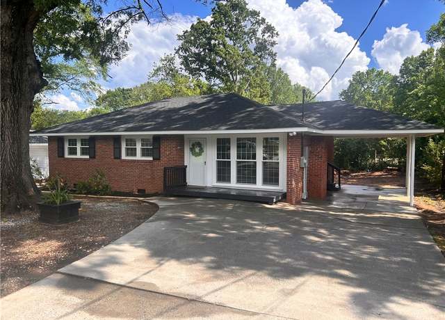 Property at 406 Newton Ln, Anderson, SC 29624, 3 beds, 2 baths