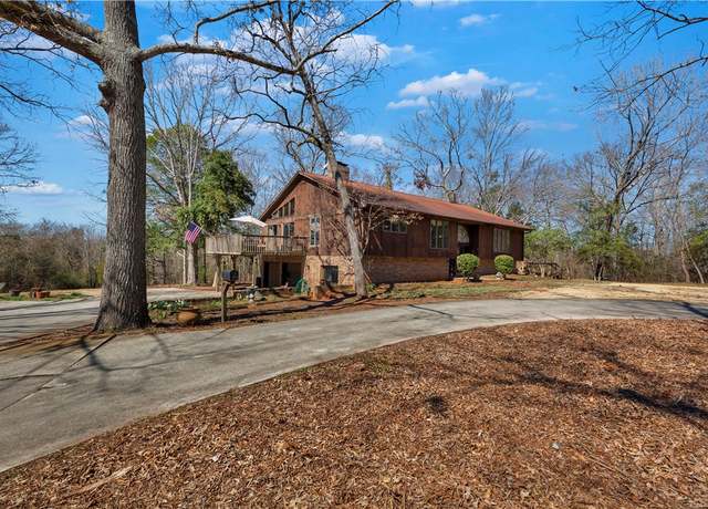 Property at 1001 Millwee Creek Rd, Pendleton, SC 29670, 5 beds, 3 baths