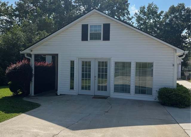 Property at 125 Palmeto Pkwy, Belton, SC 29627, 3 beds, 2 baths