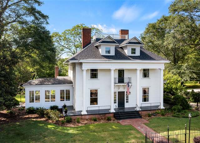 Property at 207 Westminster Hwy, Westminster, SC 29693, 6 beds, 6 baths