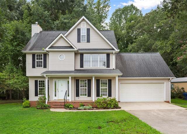 Property at 601 Laurel Creek Dr, Anderson, SC 29621, 3 beds, 2.5 baths