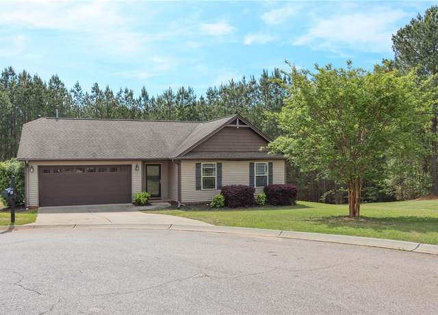 Property at 214 Stonegate Dr, Seneca, SC 29678, 3 beds, 2 baths