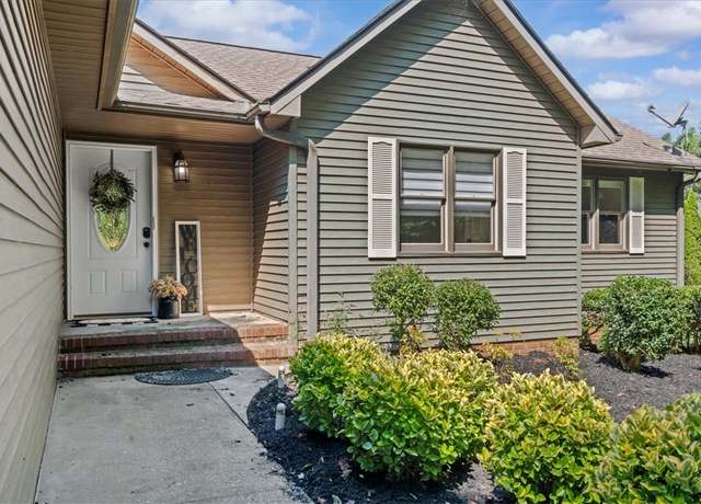 Property at 2017 Crystal Bay Ct, Seneca, SC 29672, 3 beds, 3 baths