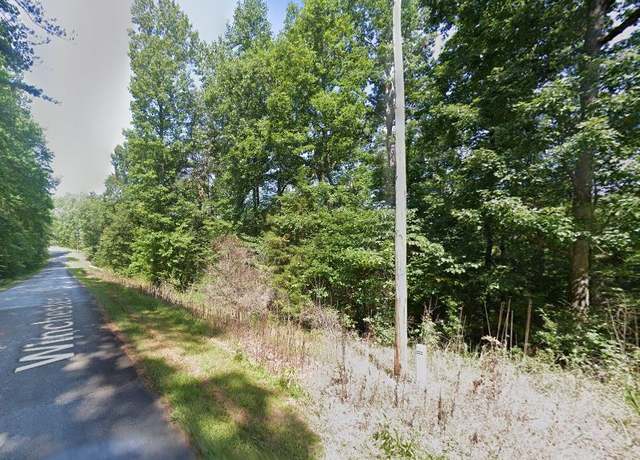 Property at 114 Winchester Dr, Westminster, SC 29693
