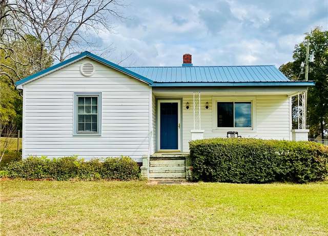 Property at 1841 Cedar Springs St, Abbeville, SC 29620, 3 beds, 2 baths