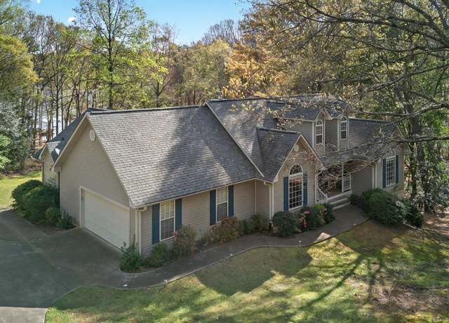 Property at 301 Woodhaven Ct, Fair Play, SC 29643, 3 beds, 3 baths