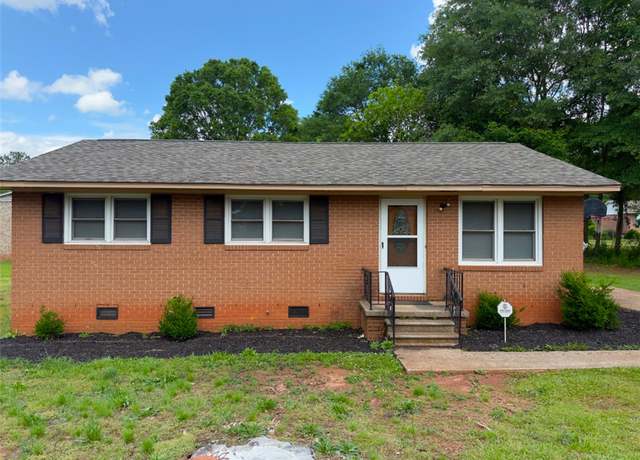Property at 105 Sugar Pine Rd, Anderson, SC 29626, 3 beds, 1 bath
