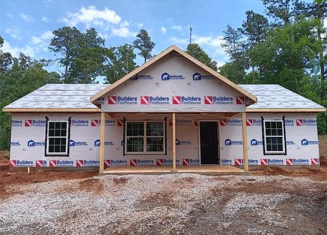 Property at 406 Woodland Dr, Seneca, SC 29678, 3 beds, 2 baths