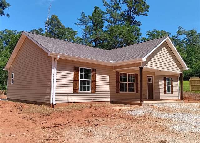 Property at 406 Woodland Dr, Seneca, SC 29678, 3 beds, 2 baths