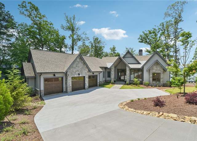 Property at 221 Hermitage Dr, Six Mile, SC 29682, 5 beds, 4.5 baths