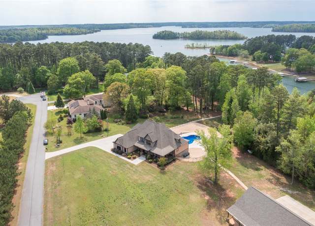 Property at 106 Tyra Ln, Townville, SC 29689, 6 beds, 7 baths