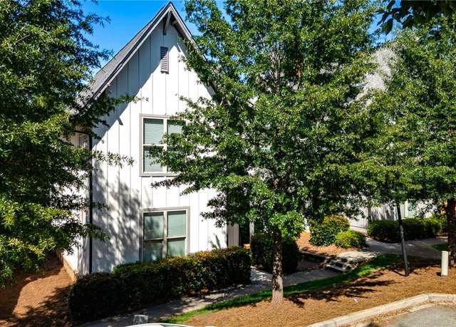 Property at 87 Calhoun St, Clemson, SC 29631, 4 beds, 4.5 baths