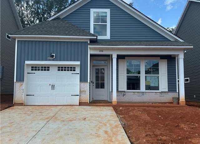Property at 226 Brown Cir, Easley, SC 29642, 3 beds, 2 baths