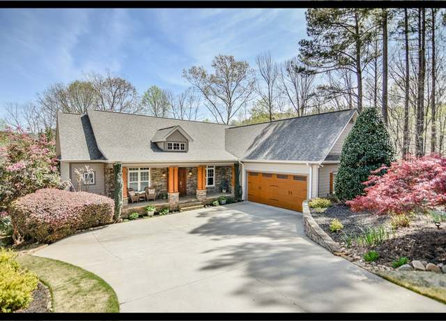 Property at 504 Wendover Ct, Seneca, SC 29672, 4 beds, 3.5 baths