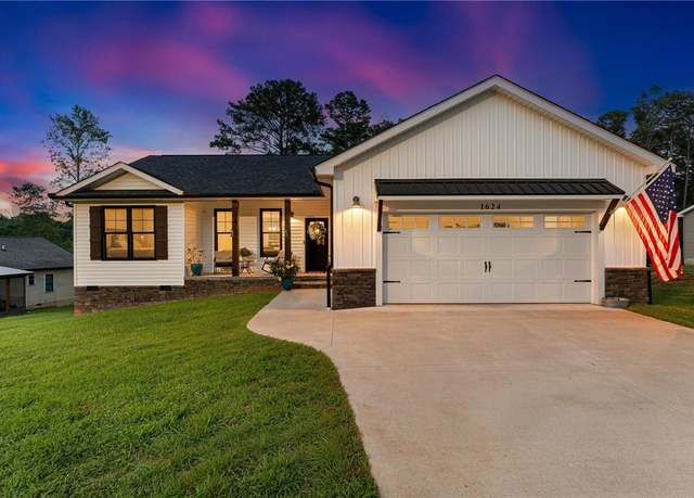 Property at 1624 Westminster Hwy, Walhalla, SC 29691, 3 beds, 2 baths