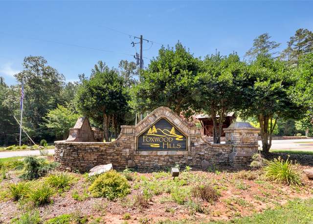 Property at 315 Kenwood Dr, Westminster, SC 29693