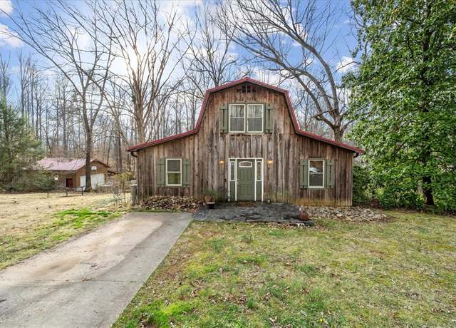 Property at 135 Stalling Ridge Rd, Pickens, SC 29671, 4 beds, 2.5 baths