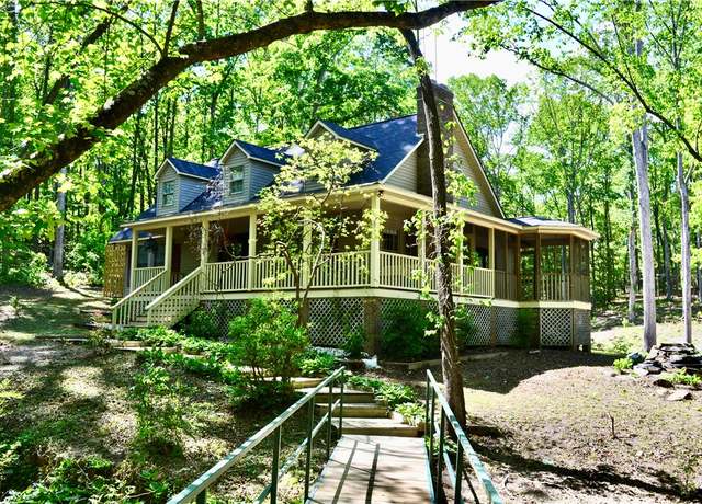 Property at 110 Singing Waters Dr, Seneca, SC 29672, 3 beds, 2.5 baths