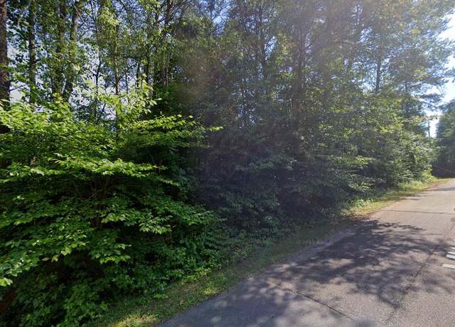 Property at 120 Viking Dr, Westminster, SC 29693