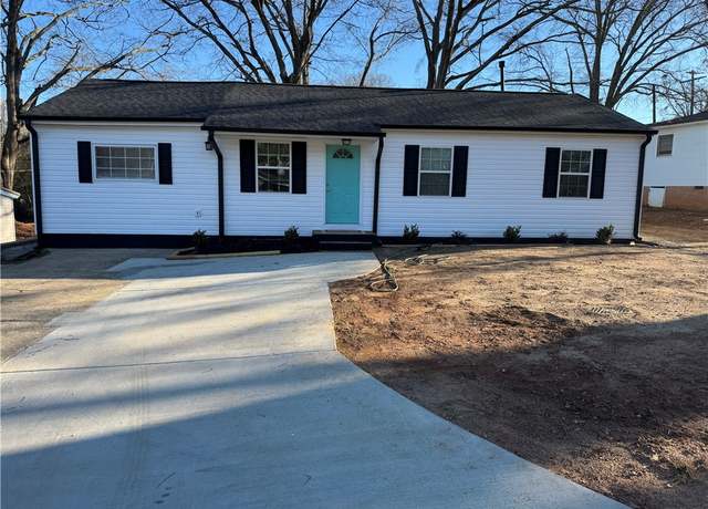 Property at 443 Hillside Dr, Anderson, SC 29625, 4 beds, 2 baths