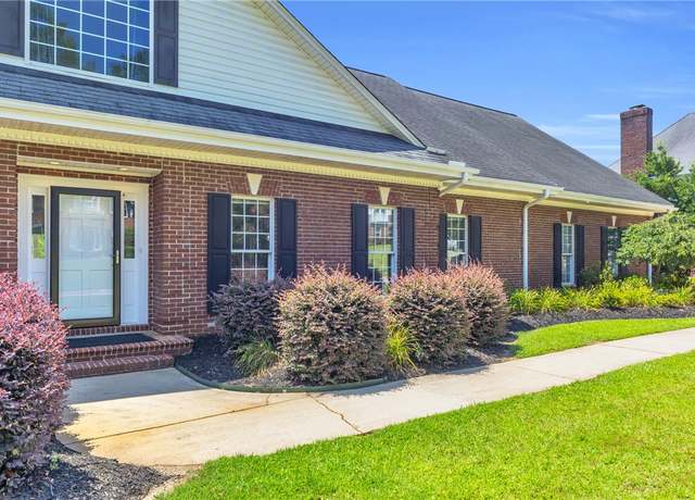Property at 107 Four Lakes Dr, Easley, SC 29642, 5 beds, 4.5 baths